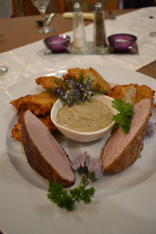 Ezuestfenyo Hotel Telkibánya 外观 照片