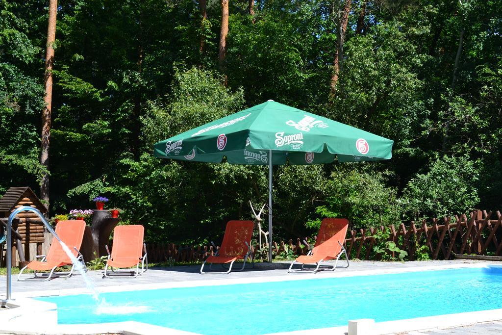 Ezuestfenyo Hotel Telkibánya 外观 照片