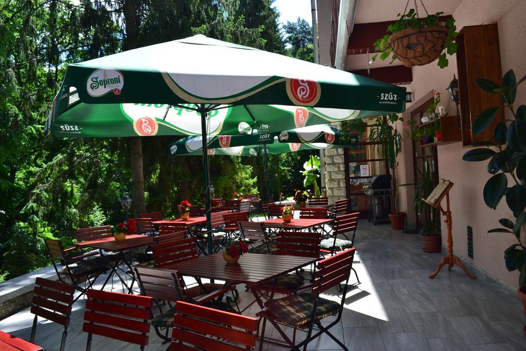 Ezuestfenyo Hotel Telkibánya 外观 照片
