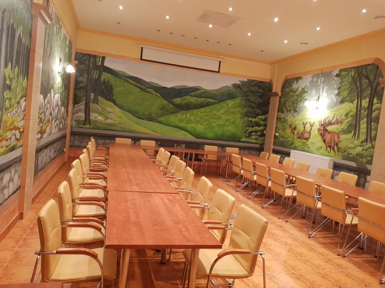 Ezuestfenyo Hotel Telkibánya 外观 照片